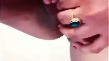 Tamil aunty sex MMS of a woman stripping on camera