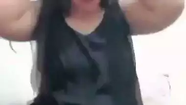 Sexy, big boob babe shows her big ass in nude MMS