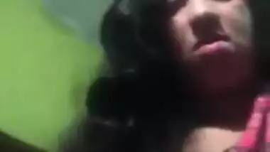 Exposing big tits is how the Desi draws attention to her XXX show