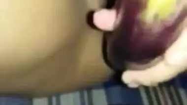 There are no sex toys and the Desi man offers the wife to use veggies